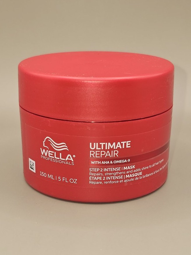 Wella Ultimate Repair hair mask