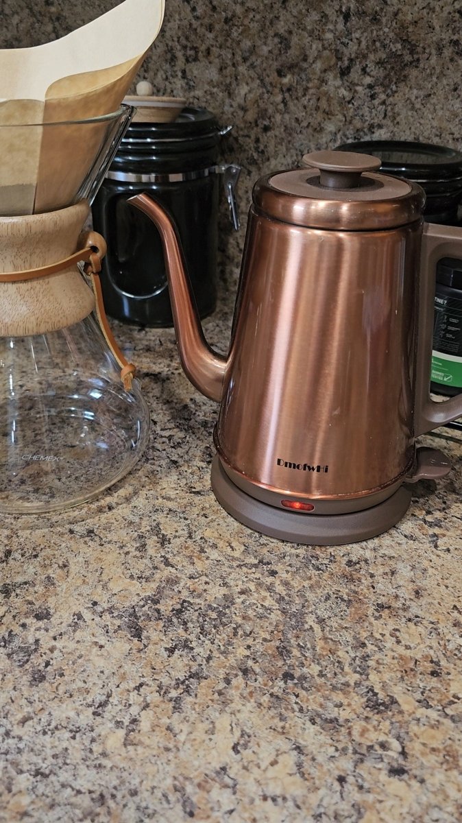 DmofwHi copper gooseneck electric kettle on the counter
