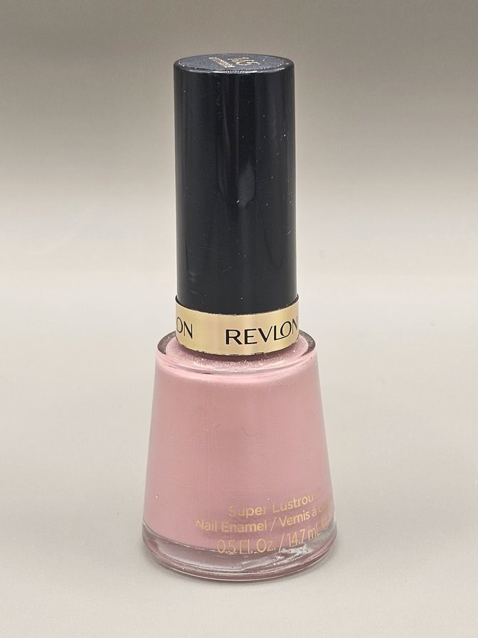 Revlon Super Lustrous polish in Romantique